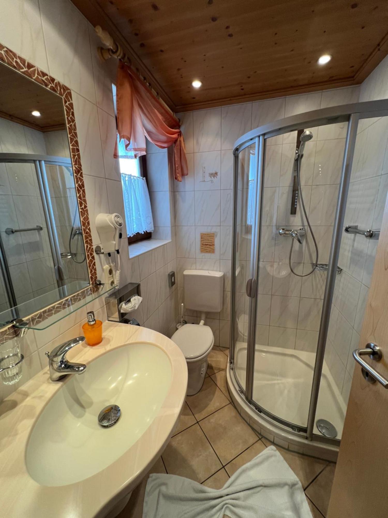 Gaestehaus-Pension Keiss Hopferau Extérieur photo